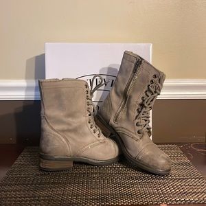 Steve Madden Combat